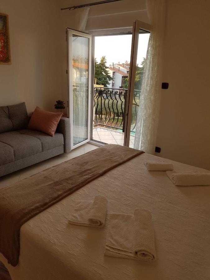 Apartment Mit Balkon Poreč Exteriér fotografie
