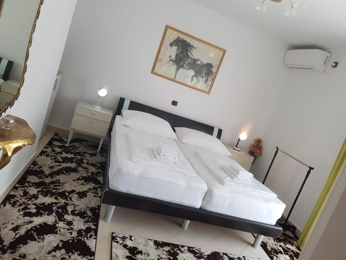 Apartment Mit Balkon Poreč Exteriér fotografie